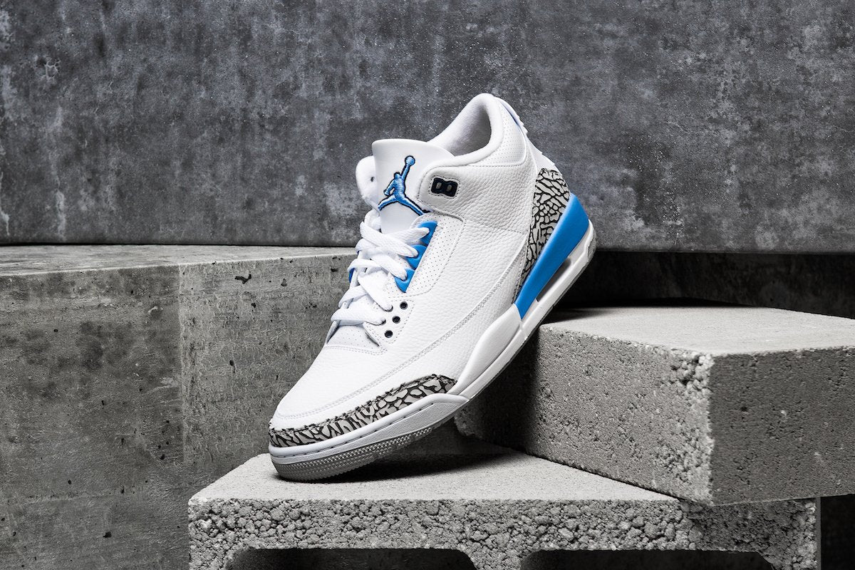 Air Jordan 3 Retro “UNC”