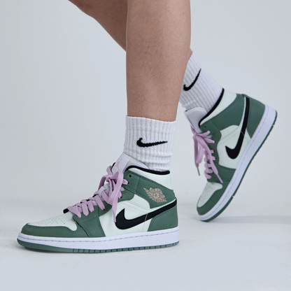 Wmns Air Jordan 1 Mid SE 'Dutch Green'